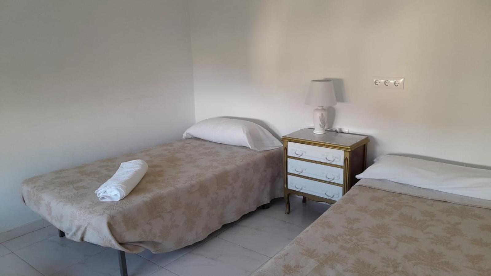 Pension Mar De Rosa Villanueva De Arosa Room photo